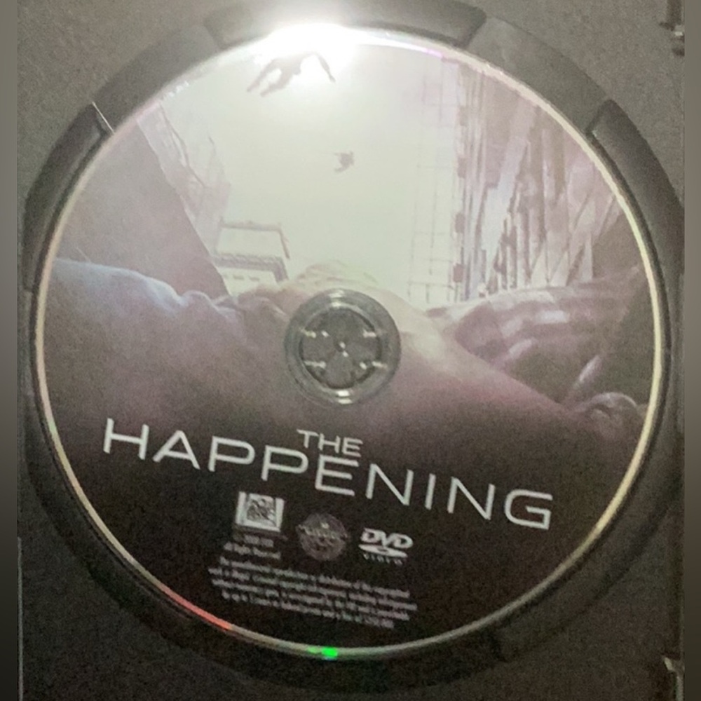 Preowned Like New The Happening DVD 2008 Walmart White Label Non Fiction Film. - Picture 5 of 15